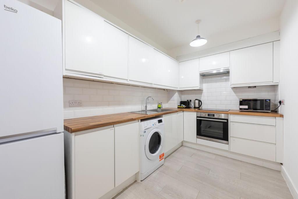 Apartment Victorian Beauty With Private Toilet And Shower Near Tube Station *